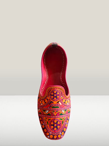 Sindhi-Traditional-Leather-Khussa