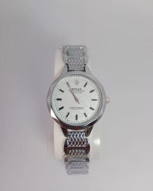 Women-Beautiful-Watch