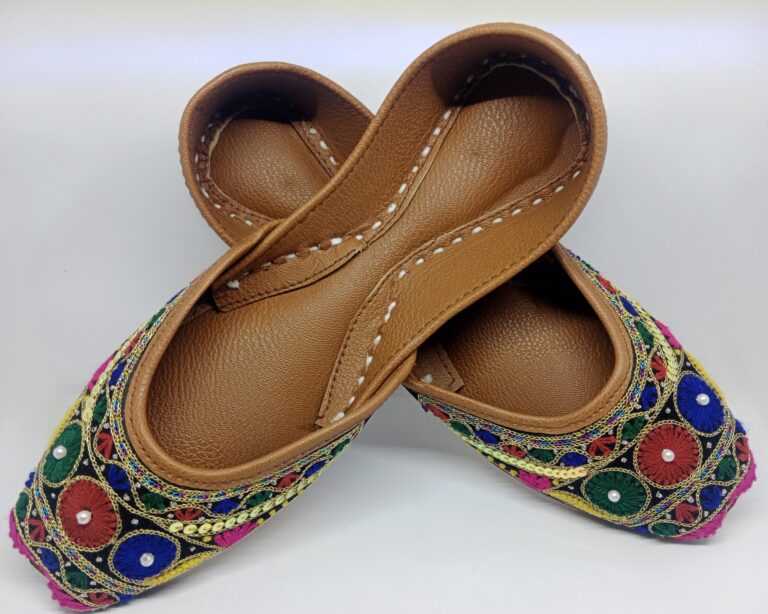 Black-Sindhi-Style-Khussa